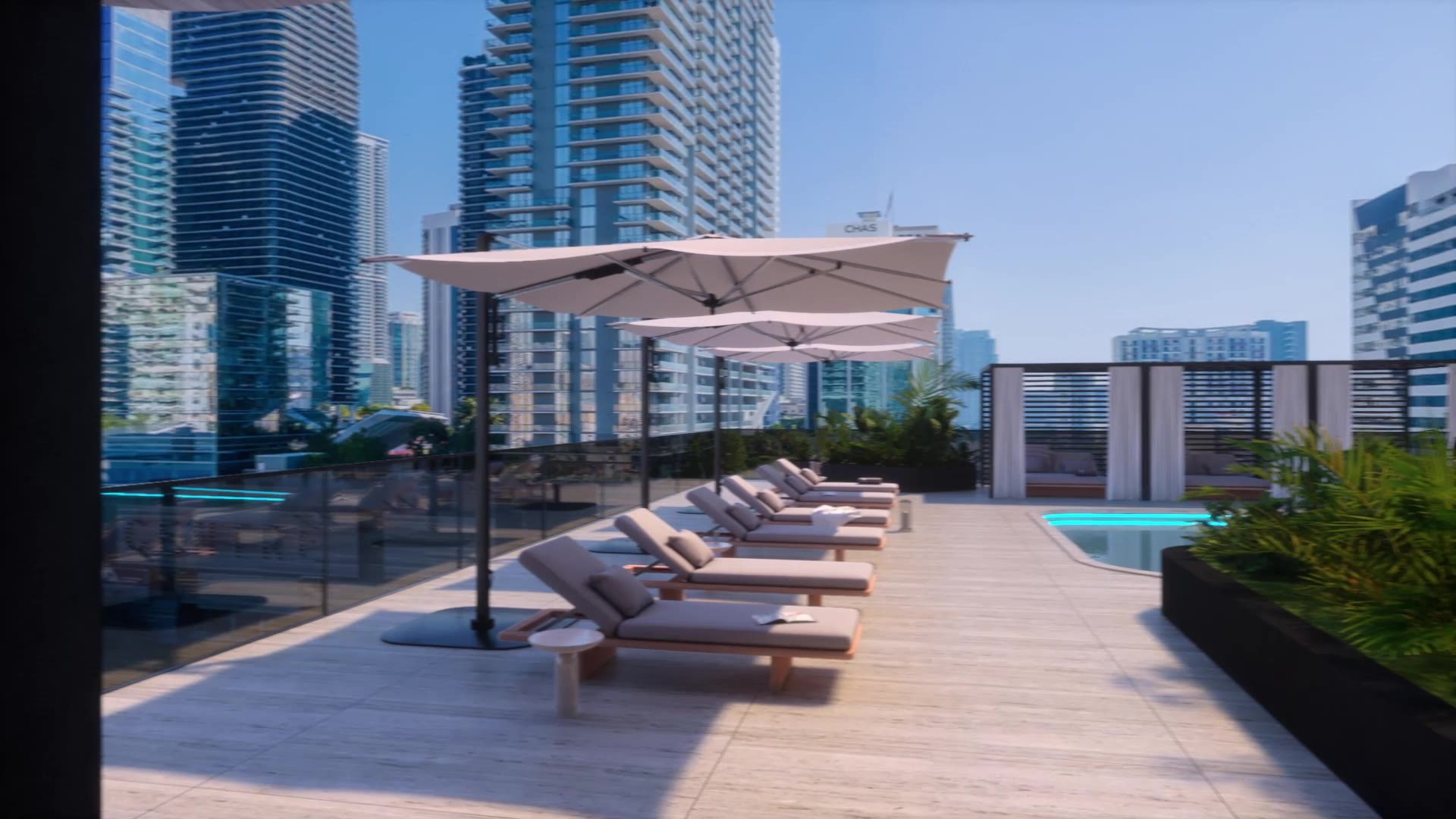 Pool deck día